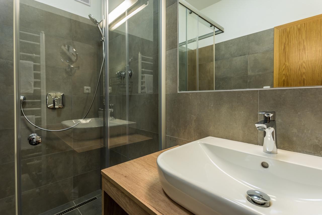 Sareza Hotel Ostrava Luaran gambar
