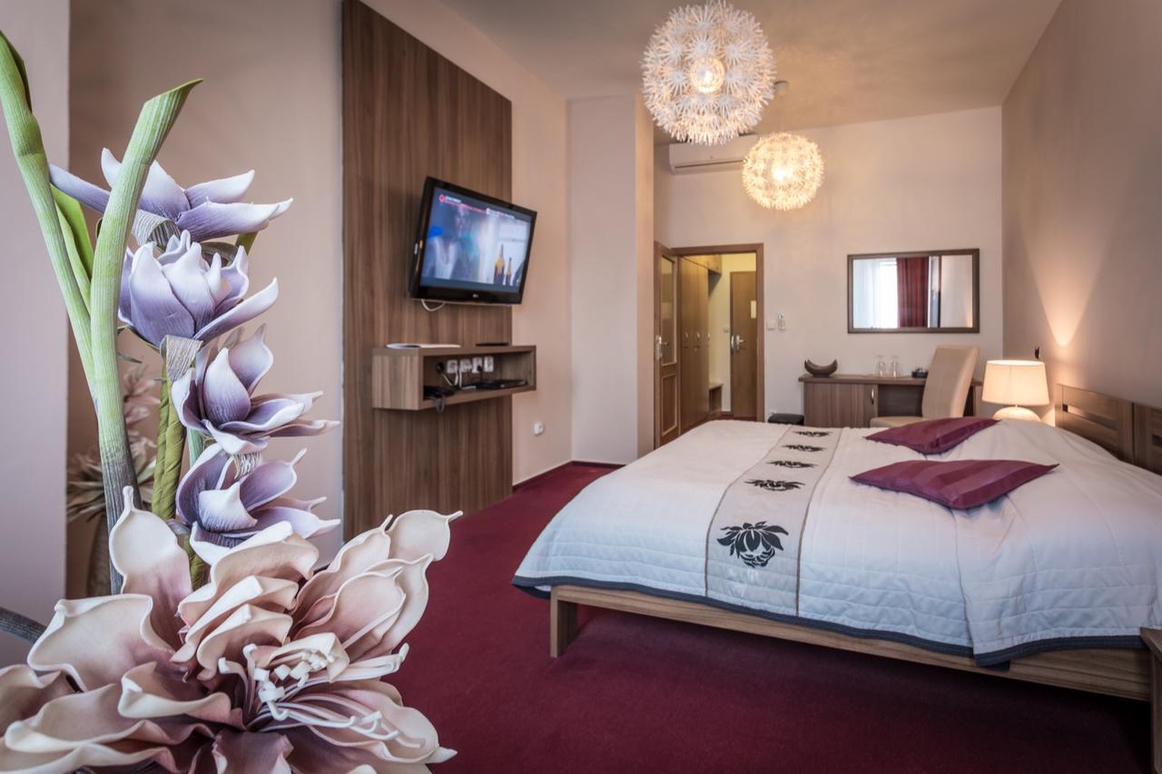 Sareza Hotel Ostrava Luaran gambar